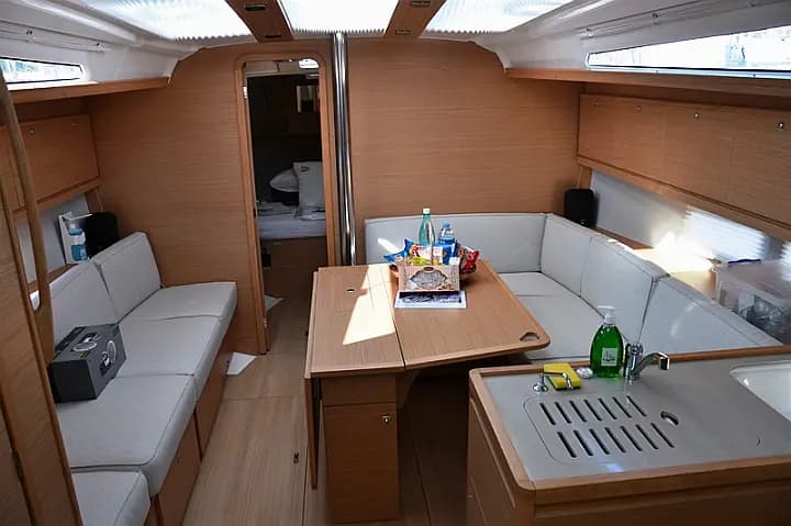 Dufour 390 Grand Large in Marmaris / Netsel Marmaris Marina - Photo 4
