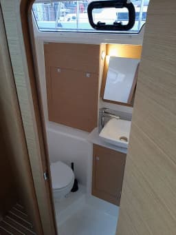Dufour 460 Grand Large in Sicily / Furnari / Marina Portorosa thumbnail 5