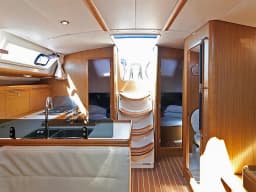 Sun Odyssey 39i in Piraeus / Athens Marina S.A. thumbnail 29