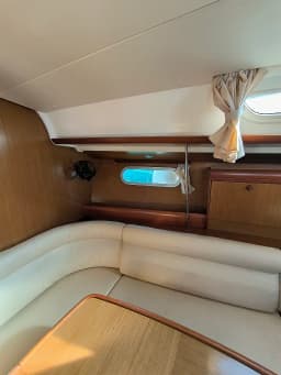Sun Odyssey 39i in Piraeus / Athens Marina S.A. thumbnail 4