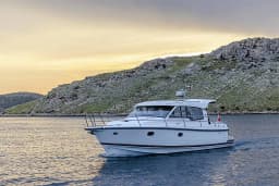 Nimbus 365 Coupé in Sukošan / D-Marin Dalmacija Marina thumbnail 7