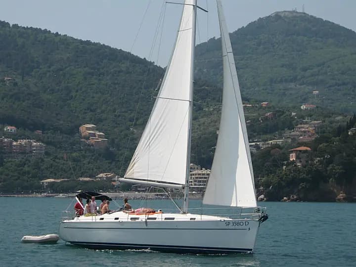 Cyclades 43.3 in Genova / Marina di Porto Antico - Photo 4