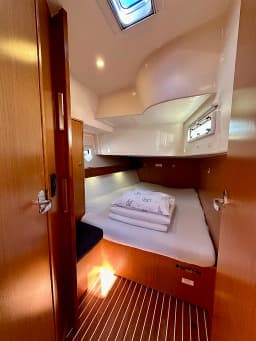 Bavaria Cruiser 45 in Sukošan / D-Marin Dalmacija Marina thumbnail 7