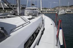 Oceanis 51.1 in Athens / Alimos Marina thumbnail 10