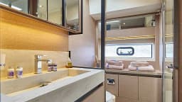Prestige 630S in Trogir / SCT Marina Trogir thumbnail 5