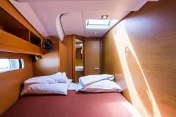 Sun Odyssey 469 in Lefkada / Nikiana Marina thumbnail 5