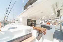Lagoon 50 in Athens / Alimos Marina thumbnail 11