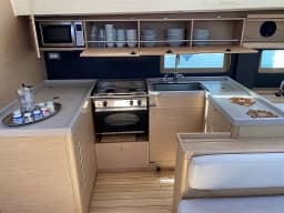 Oceanis 51.1 in Salerno / Marina d'Arechi thumbnail 10