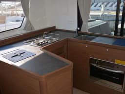 Lagoon 42 in Salerno thumbnail 4