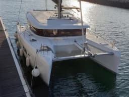 Lagoon 42 in Salerno thumbnail 8