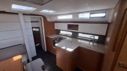 Dufour 41 Grand Large in Sicily / Furnari / Marina Portorosa thumbnail 4