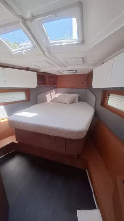 Dufour 41 Grand Large in Sicily / Furnari / Marina Portorosa thumbnail 5