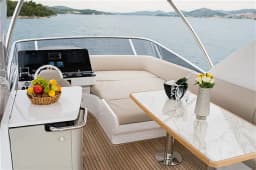 Azimut 55 in Šibenik / D-Marin Marina Mandalina thumbnail 9