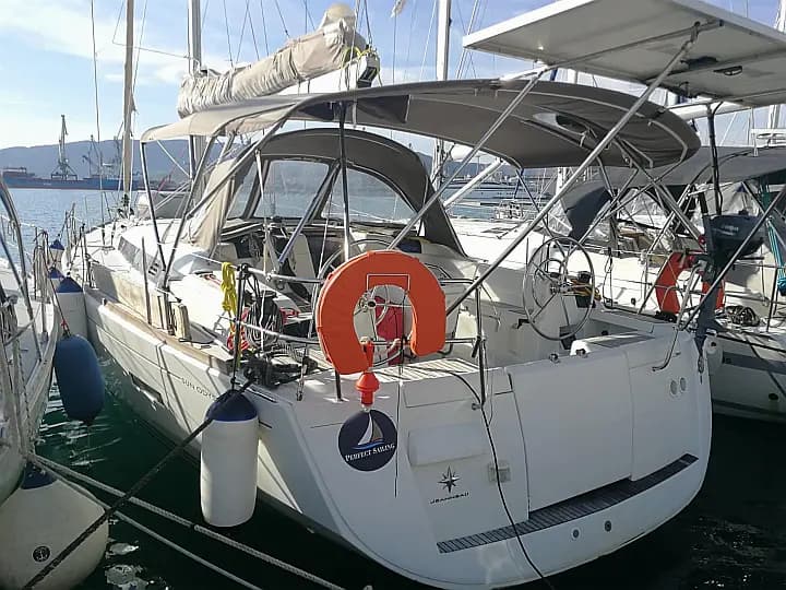 Sun Odyssey 439 in Skiathos - Photo 4