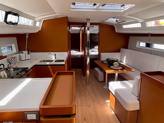 Sun Odyssey 440 in Lefkada / Port of Lefkas - Photo 3