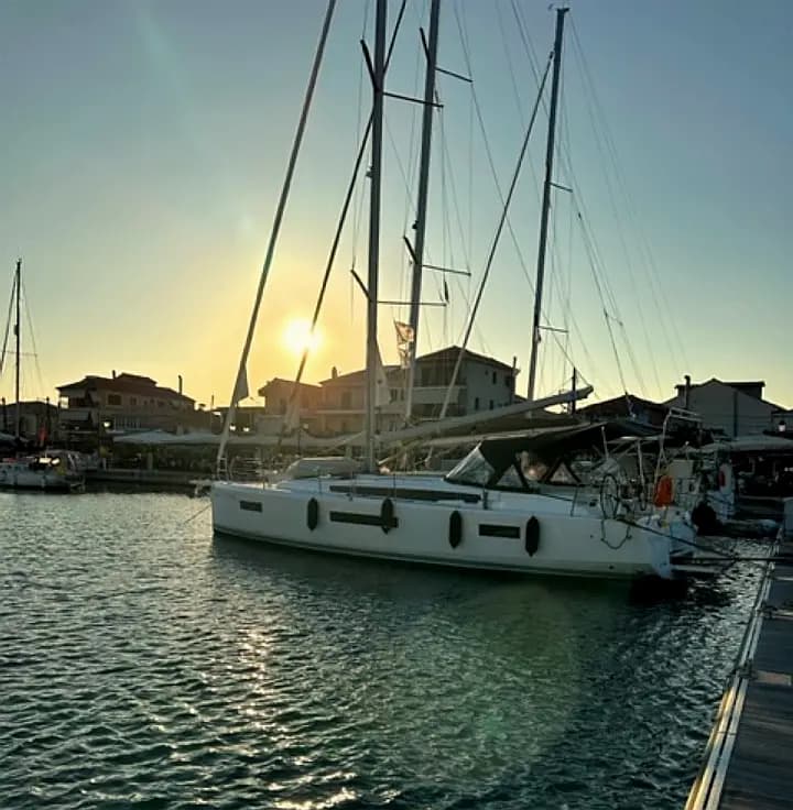 Sun Odyssey 440 in Lefkada / Port of Lefkas - Photo 4