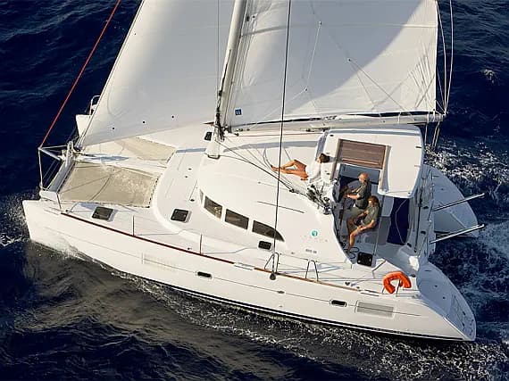 Lagoon 380 in Šibenik / D-Marin Marina Mandalina - Photo 1