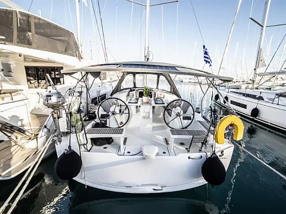 Oceanis 38.1 in Athens / Alimos Marina - Photo 1