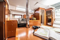 Oceanis 38.1 in Athens / Alimos Marina thumbnail 12
