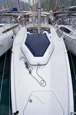 Dufour 430 in Marmaris Yacht Marina thumbnail 26