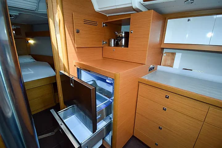 Dufour 430 in Marmaris Yacht Marina - Photo 4