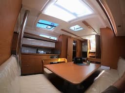 Dufour 430 in Sicily / Furnari / Marina Portorosa thumbnail 2