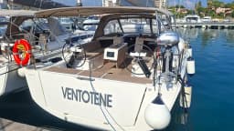 Dufour 430 in Sicily / Furnari / Marina Portorosa thumbnail 8