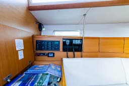 Sun Odyssey 379 in Lefkada / Port of Lefkas thumbnail 10