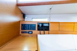 Sun Odyssey 379 in Lefkada / Port of Lefkas thumbnail 11