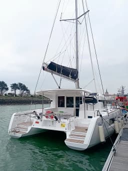 Lagoon 40 in Skopelos / Loutraki Harbour thumbnail 8
