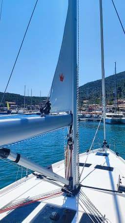 Bavaria C46 in Lefkada / Sivota Marina Lefkada thumbnail 8