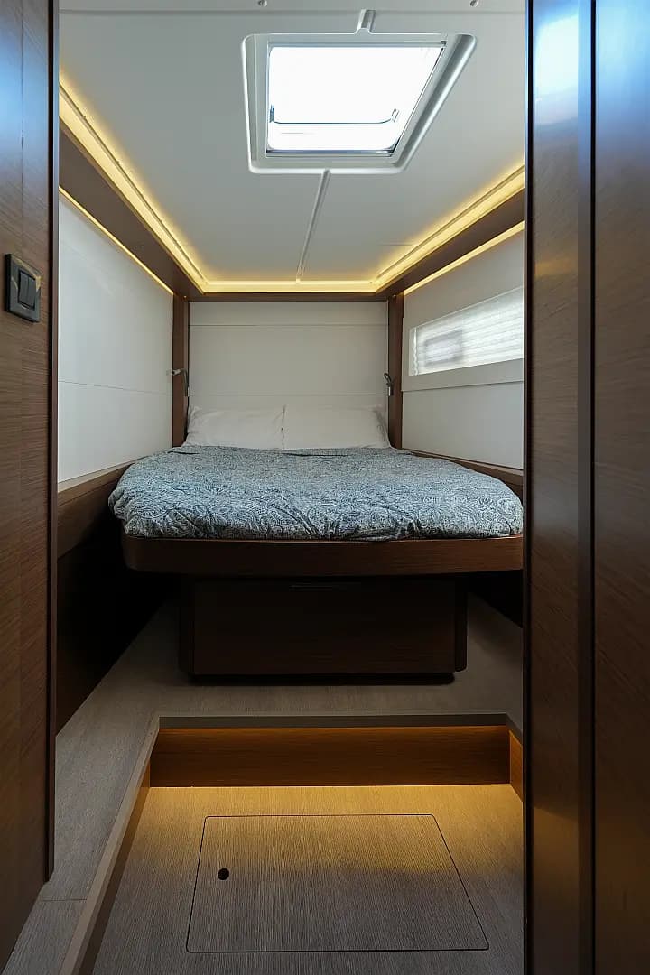 Lagoon 46 in Salerno - Photo 4