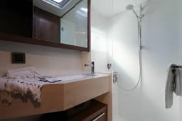 Lagoon 46 in Salerno thumbnail 4