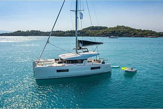 Lagoon 40 in Porto Heli - Photo 1