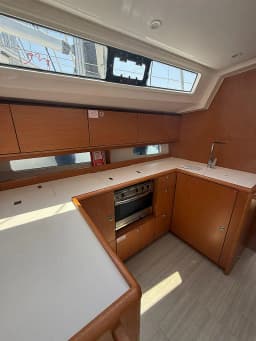 Bavaria C46 in Lavrion Main Port thumbnail 11