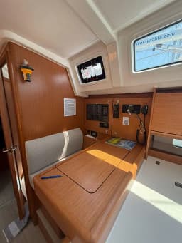Bavaria C46 in Lavrion Main Port thumbnail 16
