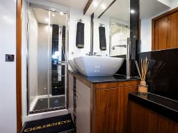 Sunseeker Manhattan 73 in Šibenik / D-Marin Marina Mandalina thumbnail 19