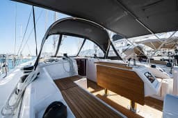 Bavaria C42 in Lefkada / Port of Lefkas thumbnail 34