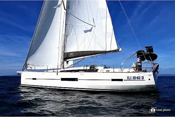 Dufour 520 Grand Large in Puntone / Marina di Scarlino - Photo 1