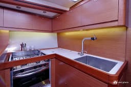 Dufour 520 Grand Large in Puntone / Marina di Scarlino thumbnail 5