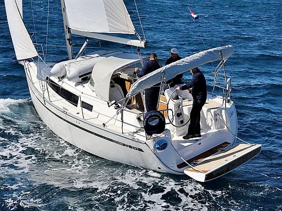 Bavaria Cruiser 33 in Sukošan / D-Marin Dalmacija Marina - Photo 1