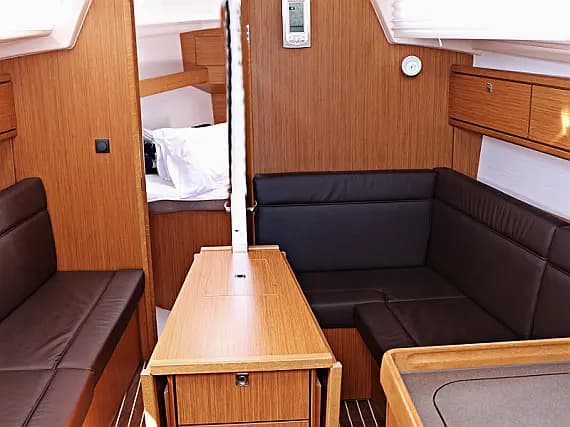 Bavaria Cruiser 33 in Sukošan / D-Marin Dalmacija Marina - Photo 3