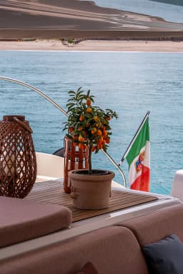Lagoon Sixty 5 in Salerno / Marina d'Arechi thumbnail 10