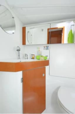 Oceanis 50 Family in Athens / Alimos Marina thumbnail 8