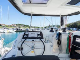 Lagoon 42 in Pula / Tehnomont Marina Veruda thumbnail 18