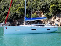 Dufour 530 in Marina Agana thumbnail 4