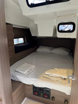 Oceanis 47 in Athens / Alimos Marina thumbnail 8