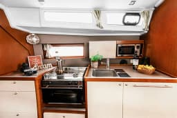 Oceanis 38 in Šibenik / D-Marin Marina Mandalina thumbnail 9