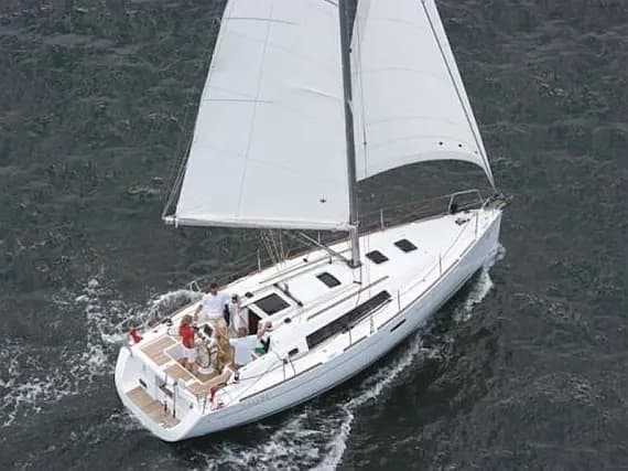 Oceanis 34 in Altefähr Harbor - image 1