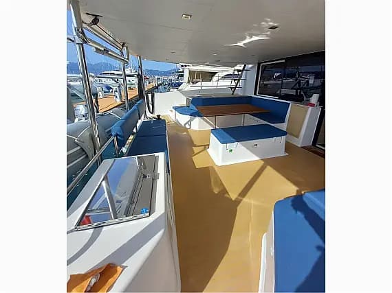 Dufour Catamaran 48 in Sardinia / Cannigione - Photo 2